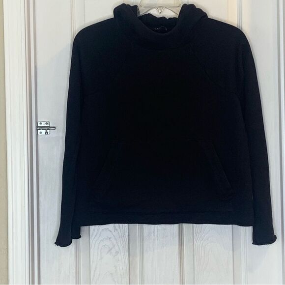 Athleta Black Hooded Sweatshirt Rope Trim Size Medium Cropped - Picture 10 of 11